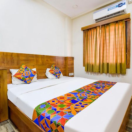 Fabexpress Nishesh Tower Hotel Ujjain Eksteriør billede